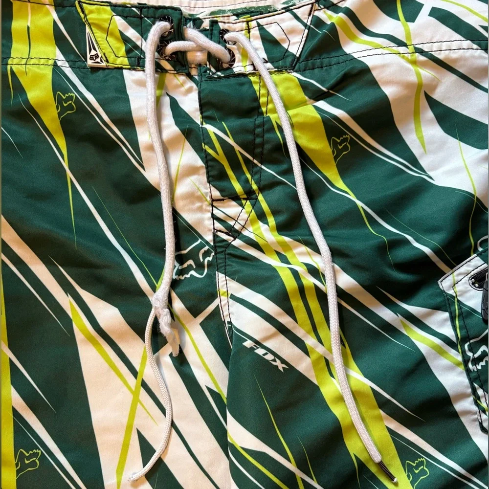 Fox Men's Dark and Light Green Board Shorts/Swim Trunks - Picture 5 of 7